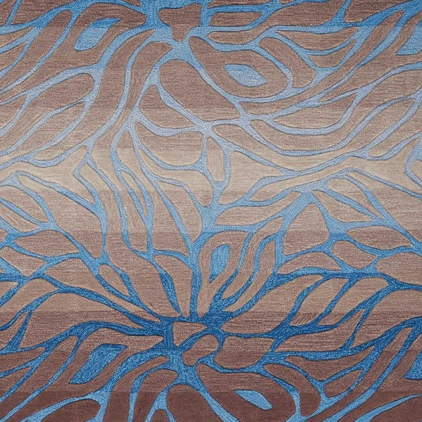 HomeRoots 4' Modern Gray and Blue Abstract Area Rug for Stylish Comfort, Durability, and Easy Care in Any Room 7' X 9' 556057