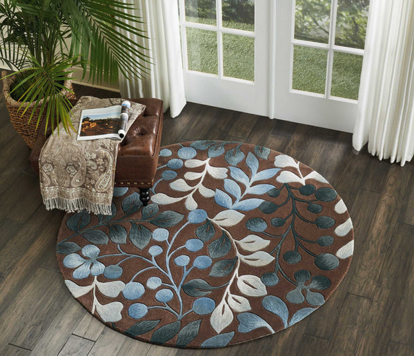 Homeroots 5' Brown Botanical Leaves Round Rug  Polyester 556081
