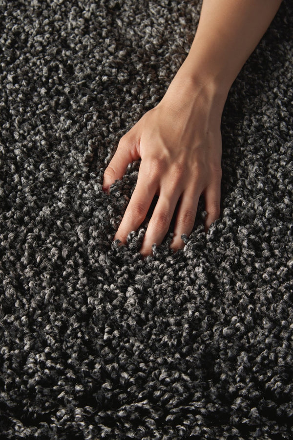 HomeRoots 7' Gray Shag Area Rug - Plush, Stain-Resistant, Soft Pile for Modern Interiors and Cozy Spaces 7' X 10' 556116