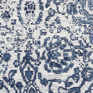 Homeroots 4' Navy Blue And Ivory Damask Distressed Round Rug  Polyester 556147