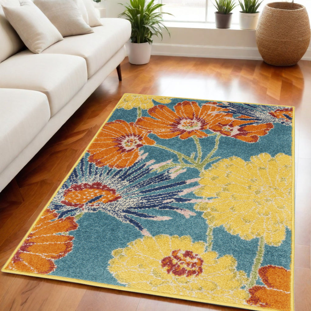 Homeroots 5' X 7' Blue Floral Power Loom Area Rug  Polypropylene 556199