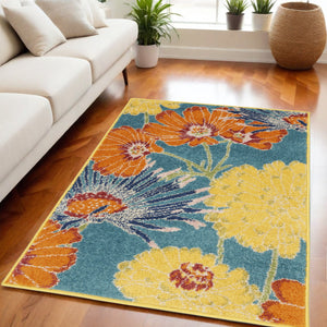 Homeroots 5' X 7' Blue Floral Power Loom Area Rug  Polypropylene 556199