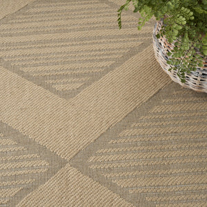 HomeRoots 8' X 10' Natural Beige Geometric Flatweave Area Rug with Tassel Fringe – Non-Skid, Durable Comfort 556239