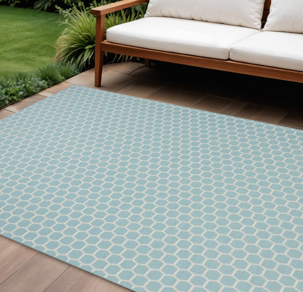 HomeRoots 10' Aqua & Ivory Geometric Area Rug - Stylish Indoor/Outdoor Flatwoven Design for Modern Spaces 556307
