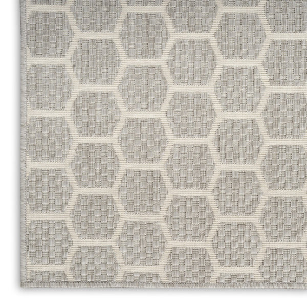 HomeRoots 9' X 12' Gray and Ivory Geometric Area Rug - Stylish Indoor/Outdoor Design for Easy Maintenance & Durability 556326