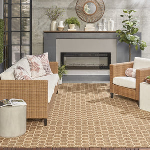 HomeRoots 8' X 10' Geometric Natural & Beige Area Rug - Stylish, Durable, Reversible for Indoor/Outdoor Use! 556330
