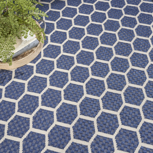 HomeRoots 8' Navy Blue Geometric Indoor Outdoor Area Rug - Stylish, Durable, Reversible for Versatile Spaces 556334