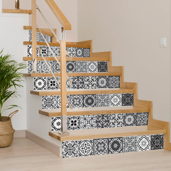 Homeroots 12" Shades Of Black Mosaic Peel And Stick Tiles – Effortless Home Makeover For Any Room Style! 12" X 12" Vinyl 556421