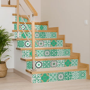 Homeroots 12" Green And White Mosaic Peel And Stick Tiles - Removable Decor For Effortless Room Makeover 12" X 12" Vinyl 556423