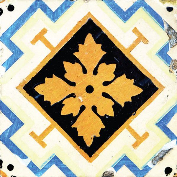 Homeroots 12" Gold Snowflake Peel And Stick Removable Tiles - Transform Your Space With Stylish Design! 12" X 12" Vinyl 556445