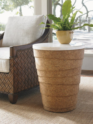 Lexington Tommy Bahama Home Kendari Round Accent Table - Stunning Cork-wrapped Base With Elegant Crystal Stone Top For Modern Living Sebana  556-951