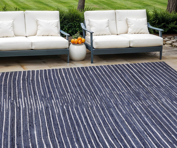 Homeroots 8' X 10' Hand Woven Navy And White Striped Area Rug With Fringe – Unique Artisan Craftsmanship!  Cotton Blend 557114