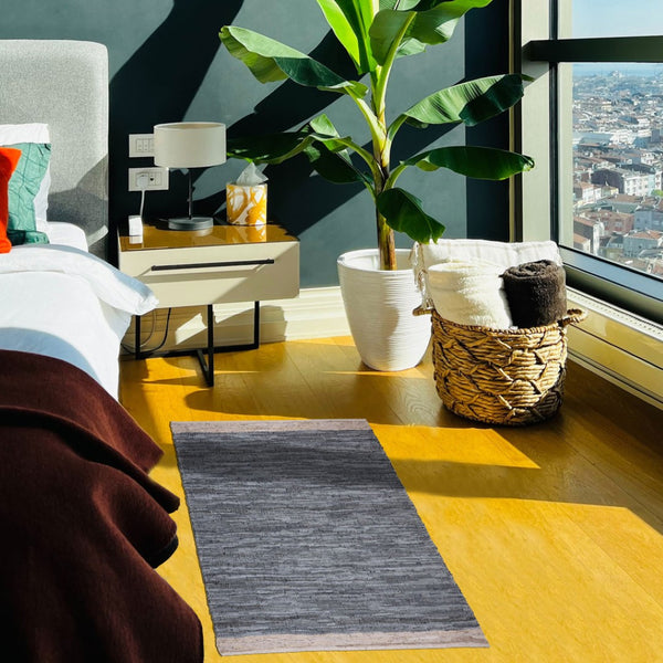 Homeroots 3' X 5' Gray And Beige Patchwork Handmade Area Rug - Unique Artisan Design For Indoor & Outdoor Style  Cotton Blend 557116