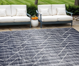 Homeroots 8' X 10' Navy Blue Geometric Hand Woven Area Rug - Unique Artistry For Cozy Spaces, Stain Resistant Design  Polyester 557177