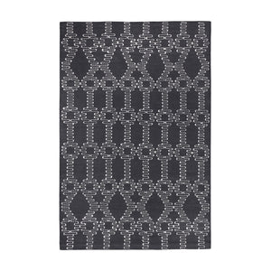 Homeroots 3' Gray Geometric Handmade Area Rug - Stylish 3x5 Indoor/Outdoor Design, Stain Resistant & Unique!  Polyester 557182