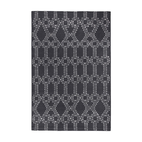 HomeRoots 5' Gray Geometric Handmade Area Rug - Durable, Stain-Resistant, Ideal for Indoor & Outdoor Spaces 557184