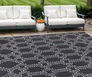Homeroots 8' X 10' Gray Geometric Hand Woven Area Rug - Stylish, Stain-resistant Addition For Any Home Decor  Polyester 557185