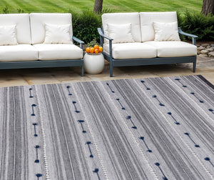 Homeroots 8' Blue Patchwork Hand Woven Area Rug - Stain Resistant, Unique Artisan Design For Stylish Spaces  Polyester 557205