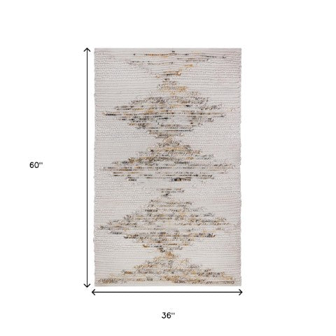 Homeroots 3' X 5' Beige Geometric Hand Woven Area Rug – Unique, Stain Resistant, Perfect For Indoor & Outdoor Use  Polyester 557206