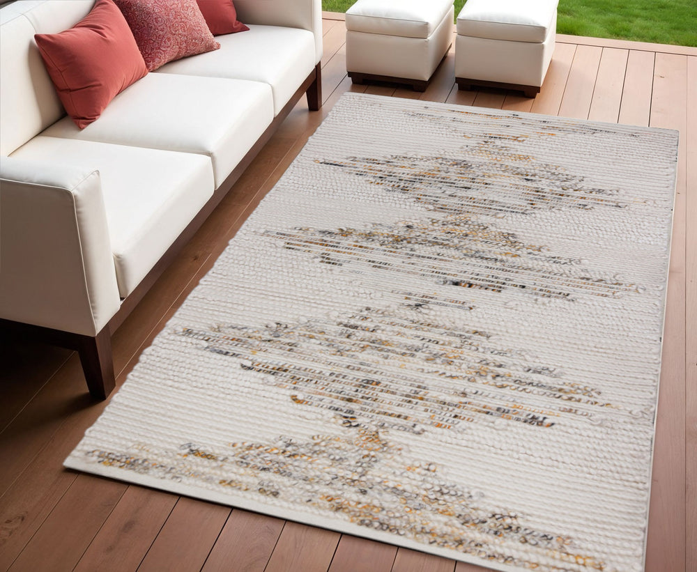 Homeroots 4' X 6' Beige Geometric Handmade Area Rug – Stain-resistant, Unique Design For Indoor & Outdoor Use  Polyester 557207