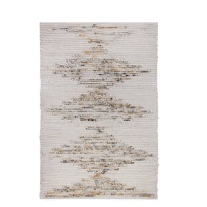 Homeroots 5' Beige Geometric Handmade Area Rug - 5x8 Durable, Stain-resistant Design For Indoor & Outdoor Use  Polyester 557208