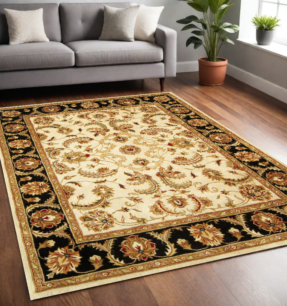 Homeroots 5' X 8' Ivory And Black Oriental Hand Tufted Non Skid Area Rug  Wool 558173