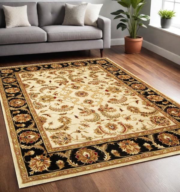 Homeroots 5' X 8' Ivory And Black Oriental Hand Tufted Non Skid Area Rug  Wool 558173