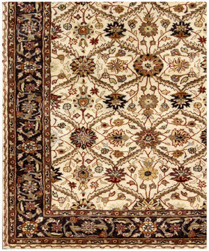 Homeroots 5' X 8' Ivory And Black Oriental Hand Tufted Non Skid Area Rug  Wool Blend 558175