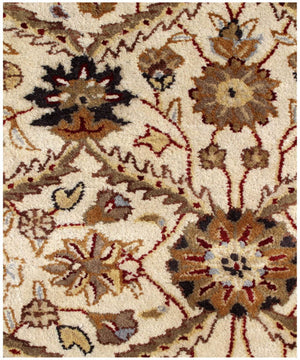 Homeroots 5' X 8' Ivory And Black Oriental Hand Tufted Non Skid Area Rug  Wool Blend 558175