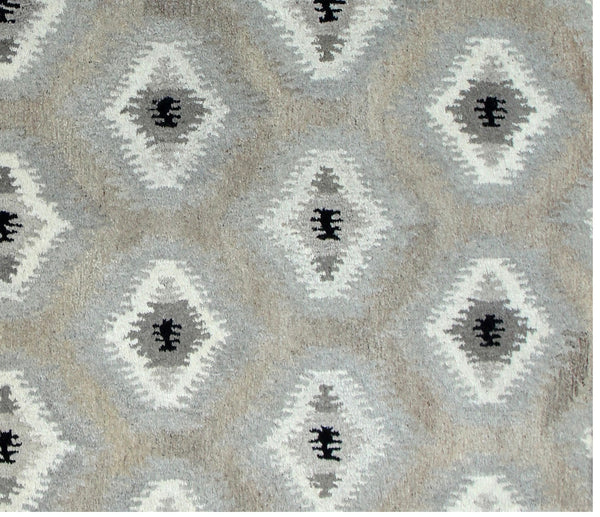 Homeroots 5' X 8' Natural Wool Southwestern Hand Tufted Non Skid Area Rug  Wool 558184