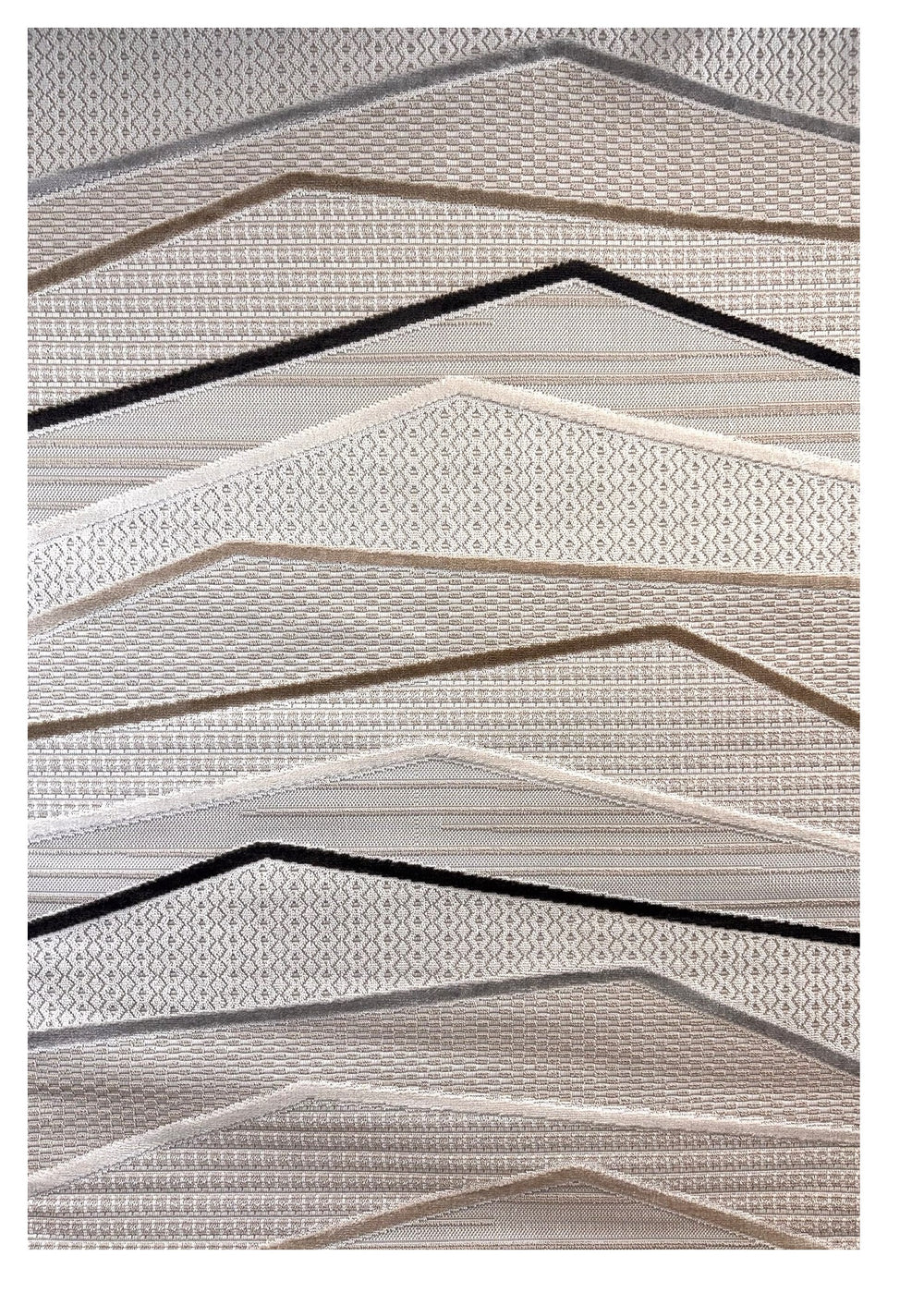 Homeroots 4' X 6' Gray Brown And Beige Abstract Area Rug  Polyester 558403