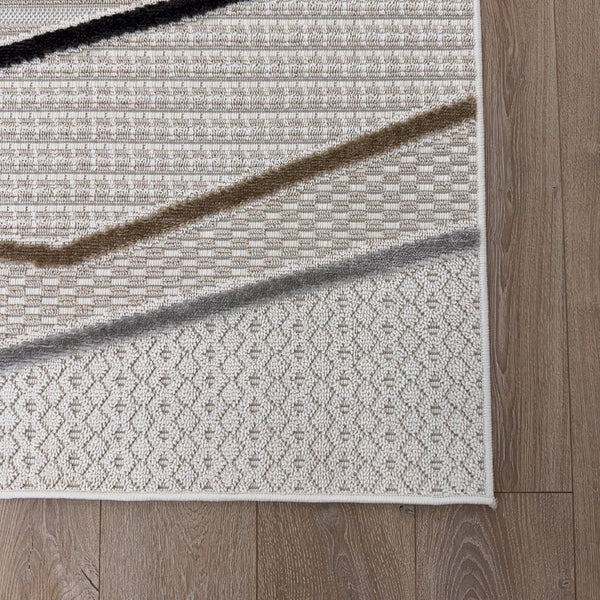 HomeRoots 5' Abstract Area Rug in Gray, Brown & Beige - Durable, Stain-Resistant Design for Modern Spaces 5' X 8' 558404