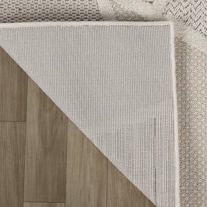 HomeRoots 5' Cream and Beige Geometric Distressed Area Rug – Timeless Style for Any Room with Easy Maintenance 7' X 10' 558409