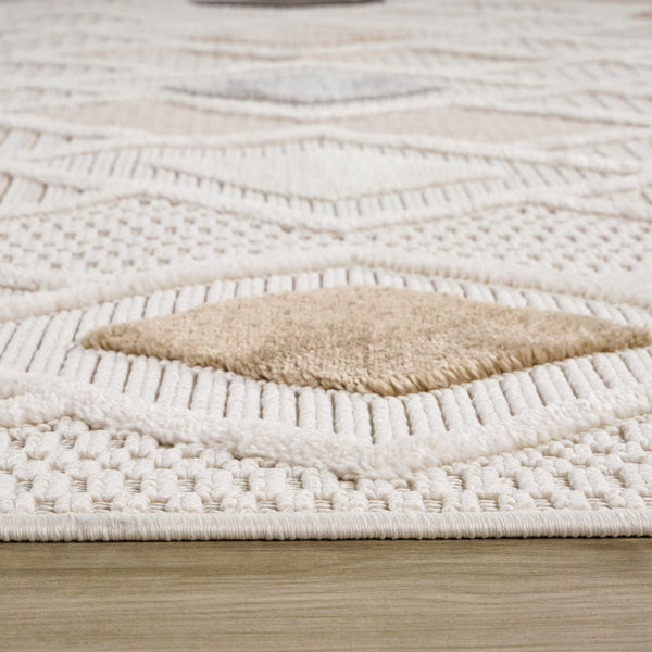 Homeroots 4' X 6' Cream And Beige Abstract Distressed Area Rug  Polyester 558411