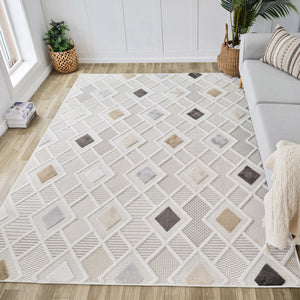 Homeroots 4' X 6' Cream And Beige Abstract Distressed Area Rug  Polyester 558411