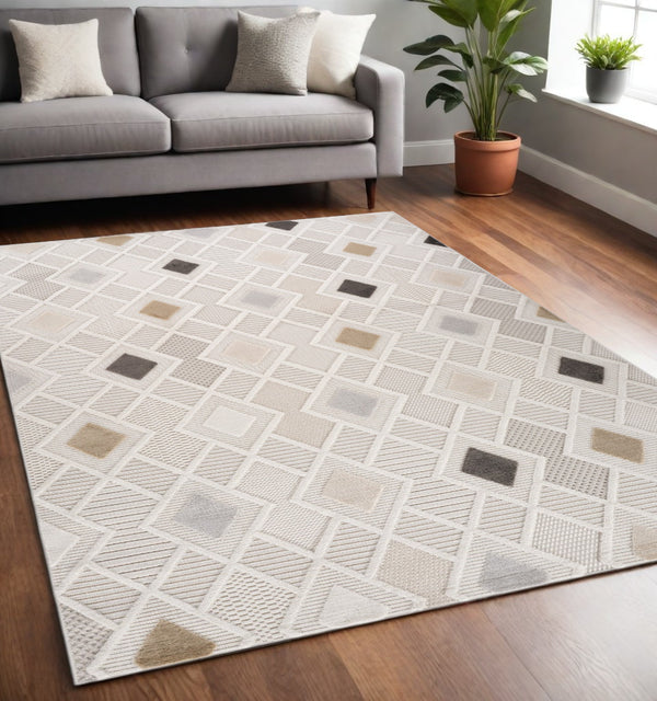 Homeroots 5' X 8' Cream And Beige Abstract Distressed Area Rug  Polyester 558412