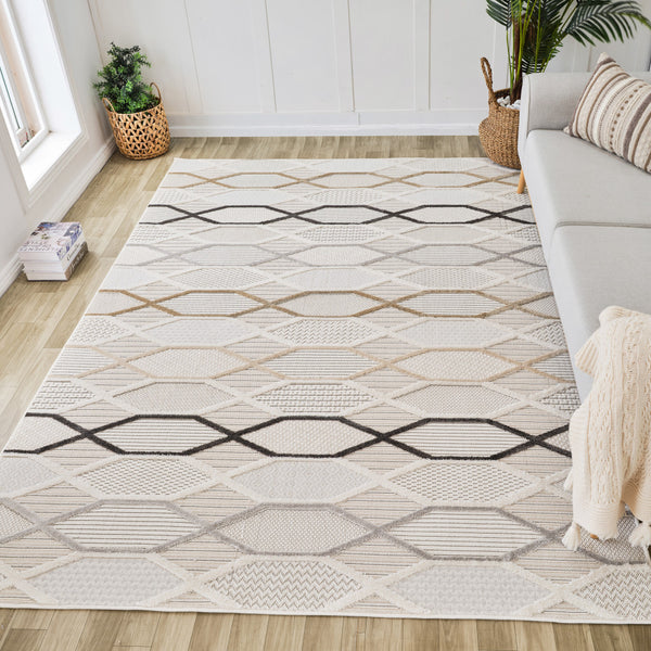 Homeroots 5' X 8' Cream And Beige Abstract Distressed Area Rug  Polyester 558416