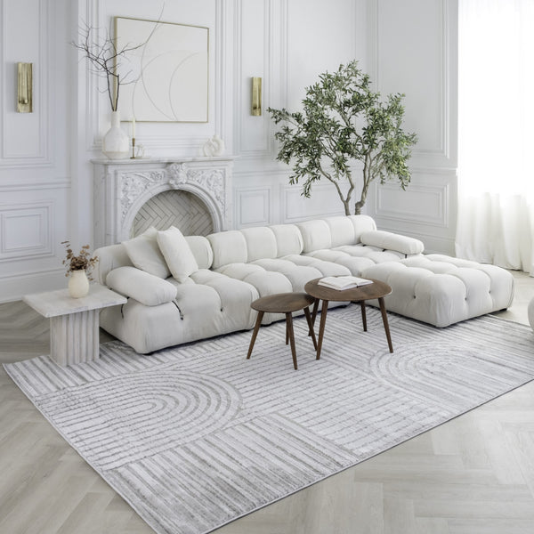 Homeroots 7' X 10' Gray And Ivory Abstract Distressed Area Rug  Polyester 558437