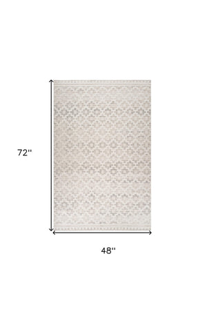 Homeroots 4' X 6' Cream And Beige Moroccan Area Rug  Polyester 558441