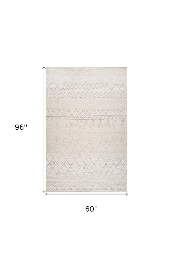 Homeroots 5' X 8' Gray And Beige Abstract Distressed Area Rug  Polyester 558448