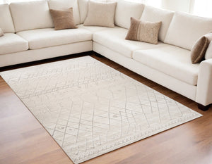 Homeroots 5' X 8' Gray And Beige Abstract Distressed Area Rug  Polyester 558448