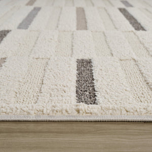 HomeRoots 5' Gray and Cream Abstract Distressed Area Rug - Modern Elegance for High-Traffic Spaces and Homes 8' X 11' 558467