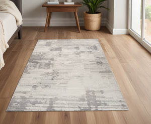 Homeroots 4' X 6' Gray And Cream Abstract Distressed Area Rug  Polypropylene 558469