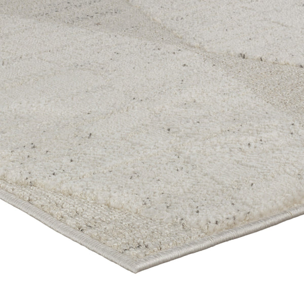 Homeroots 4' X 6' Cream And Beige Geometric Distressed Area Rug  Polyester 558490