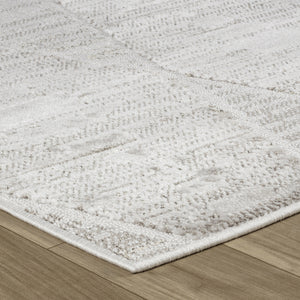 Homeroots 5' X 8' Gray And Ivory Geometric Distressed Area Rug  Polyester 558497