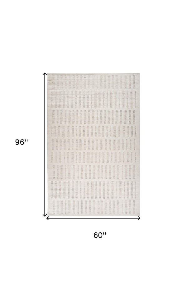 Homeroots 5' X 8' Gray And Beige Geometric Distressed Area Rug  Polyester 558515