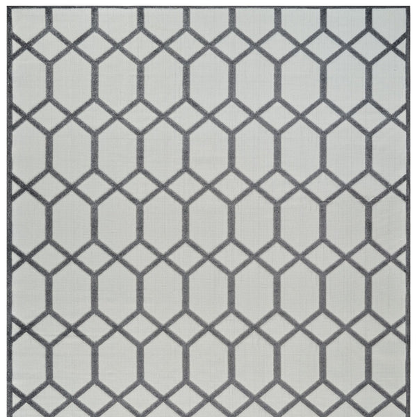 Homeroots 5' X 7' Beige And Gray Geometric Distressed Indoor Outdoor Area Rug  Polypropylene 558724
