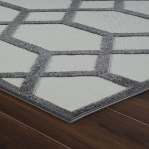 Homeroots 8' X 10' Beige And Gray Geometric Distressed Indoor Outdoor Area Rug  Polypropylene 558725