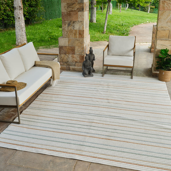 Homeroots 5' X 7' Cream And Beige Striped Distressed Indoor Outdoor Area Rug  Polypropylene 558726