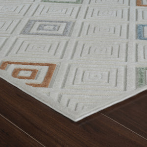 Homeroots 5' X 7' Cream And Beige Geometric Distressed Indoor Outdoor Area Rug  Polypropylene 558730